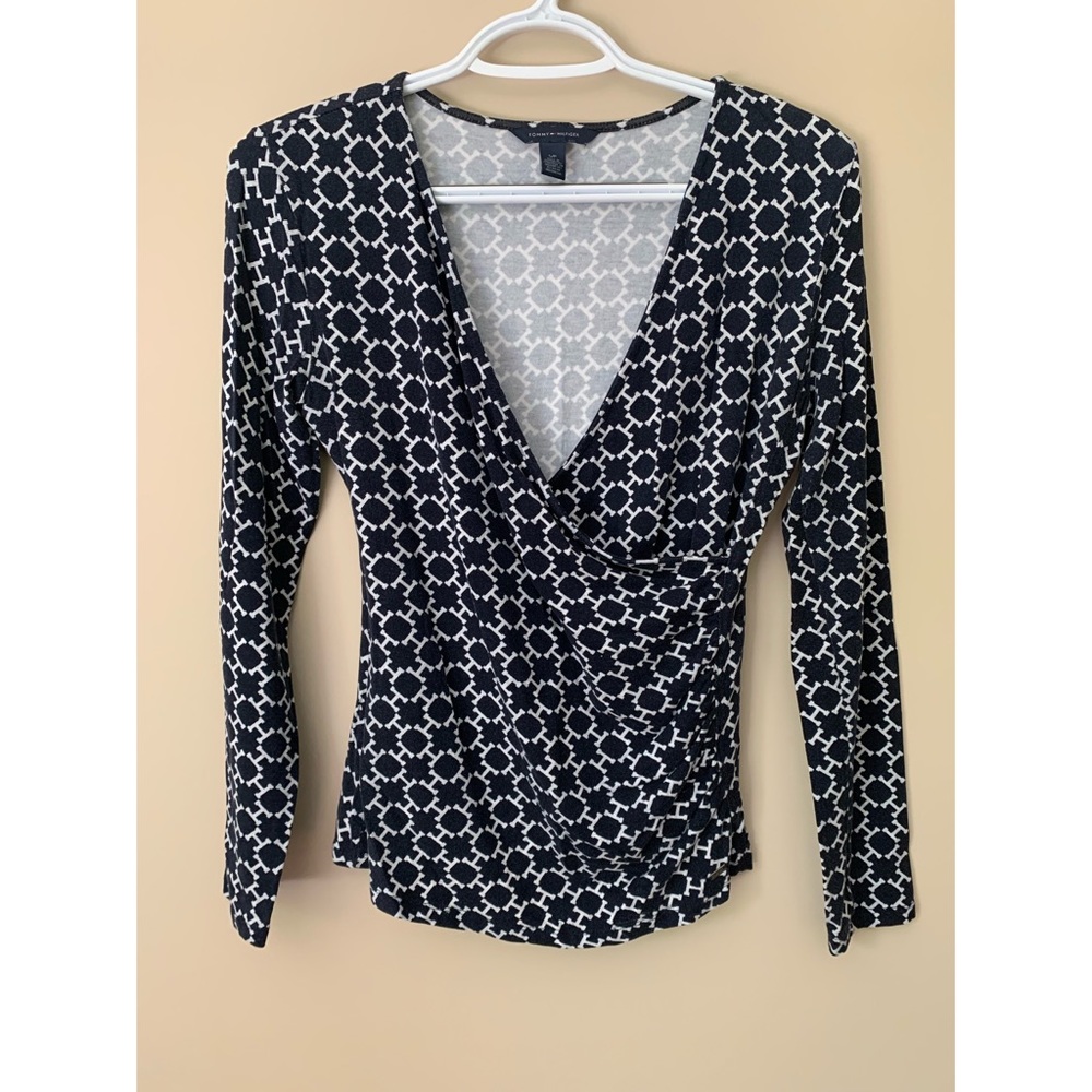 Long sleeve v neck